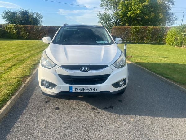 Hyundai ix35 SUV, Diesel, 2012, White