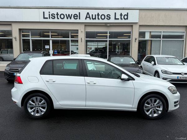 Volkswagen Golf Hatchback, Petrol, 2016, White