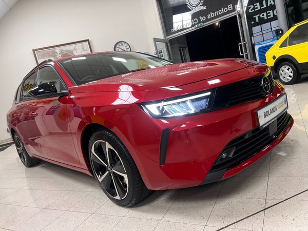 Opel Astra Estate/Jeep, Diesel, 2024, Red