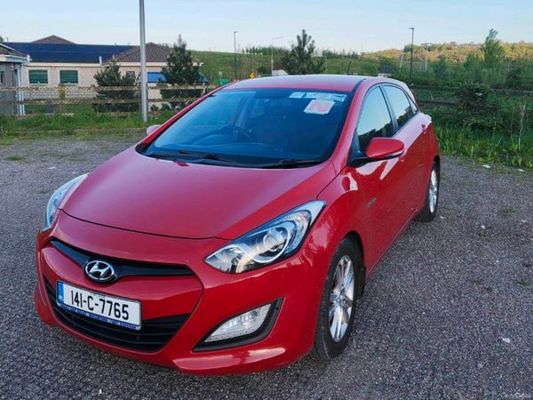Hyundai i30 Hatchback, Diesel, 2014, Red