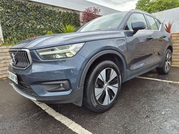 Volvo XC40 SUV, Petrol Plug-in Hybrid, 2022, Blue
