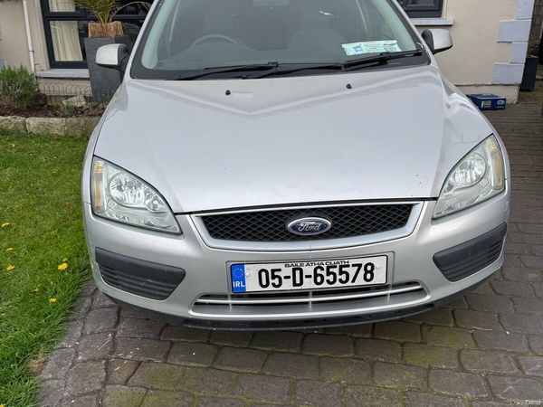 Ford Focus Hatchback, Petrol, 2005, Silver
