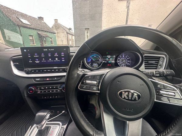 Kia XCeed Hatchback, Petrol Plug-in Hybrid, 2021, Grey