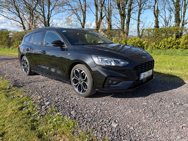 Ford Focus Estate, Petrol Hybrid, 2021, Black