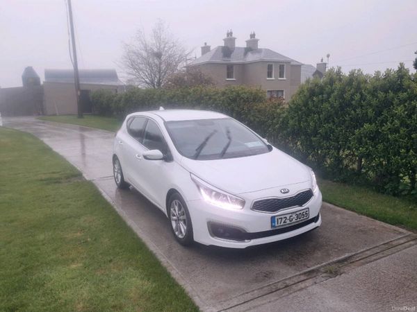Kia Ceed Hatchback, Diesel, 2017, White