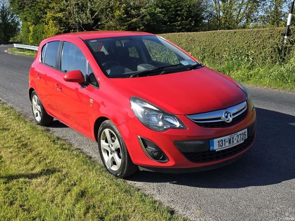 Opel Corsa Hatchback, Petrol, 2013, Red
