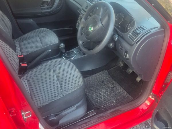 Skoda Fabia Estate, Diesel, 2011, Red