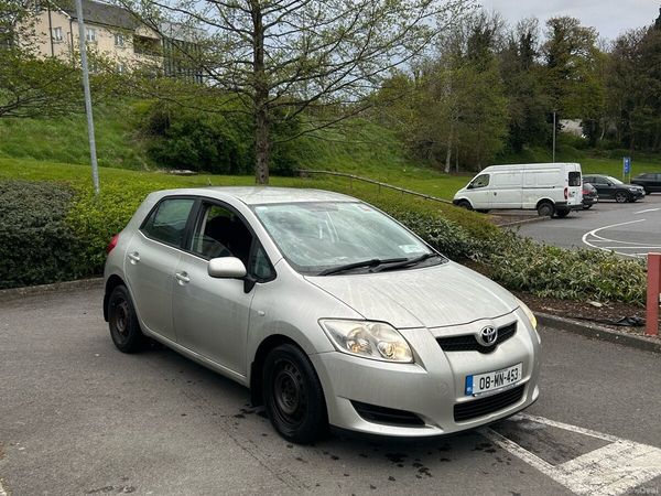 Toyota Auris Hatchback, Petrol, 2008, Silver