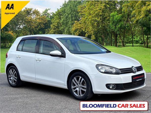 Volkswagen Golf Hatchback, Petrol, 2011, White