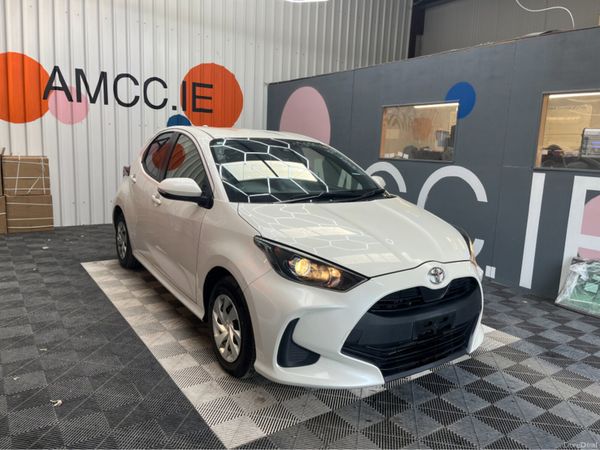 Toyota Yaris Hatchback, Petrol, 2021, White