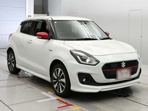Suzuki Swift Hatchback, Petrol, 2019, White