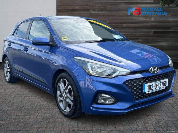 Hyundai i20 Hatchback, Petrol, 2019, Blue