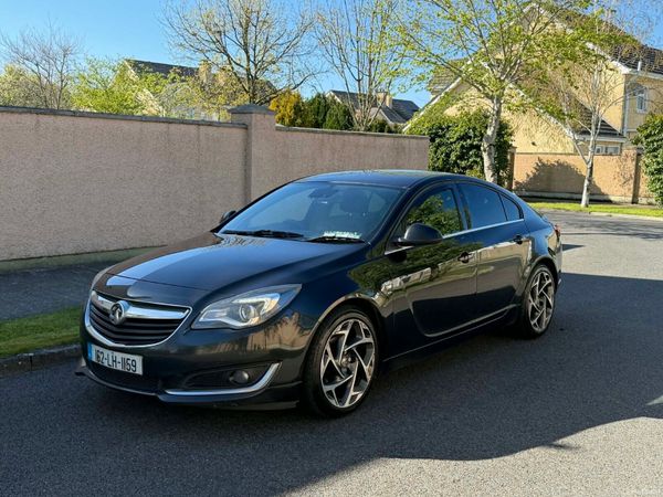 Vauxhall Insignia Hatchback, Diesel, 2016, Black