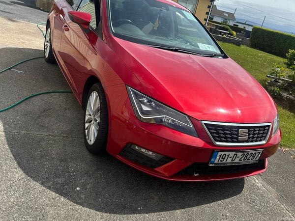 SEAT Leon Estate, Diesel, 2019, Red