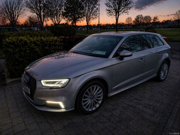 Audi A3 Hatchback, Petrol Plug-in Hybrid, 2018, Silver