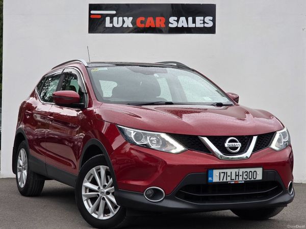Nissan Qashqai SUV, Diesel, 2017, Red