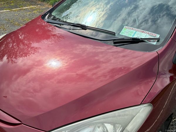 Mazda Mazda2 Hatchback, Petrol, 2011, Red