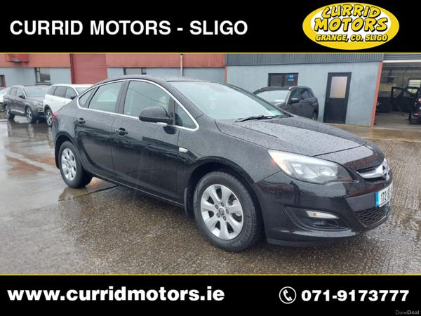 Opel Astra Saloon, Diesel, 2017, Black