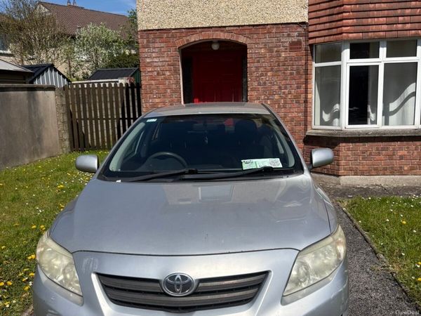 Toyota Corolla Saloon, Diesel, 2008, Silver