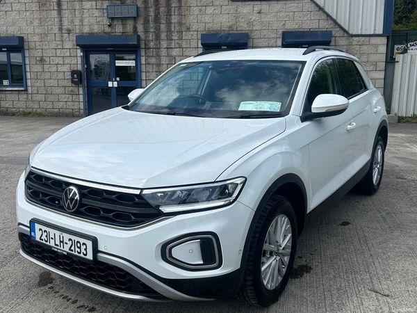 Volkswagen T-Roc SUV, Diesel, 2023, White