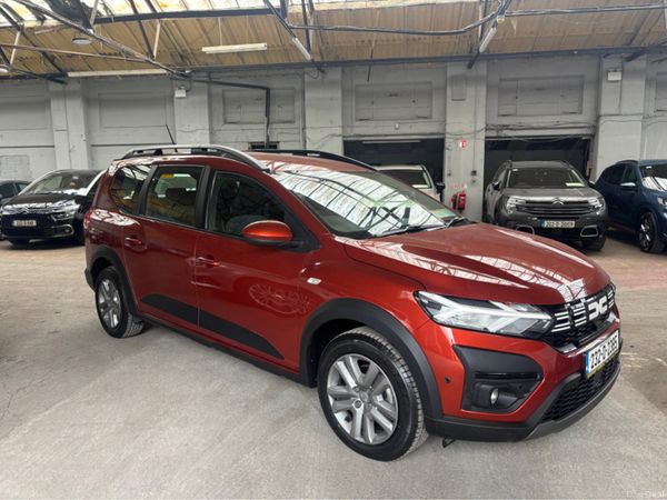 Dacia Jogger MPV, Petrol, 2023, Brown