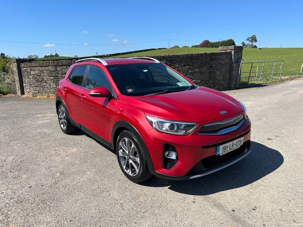 Kia Stonic Estate/Jeep, Diesel, 2019, Red