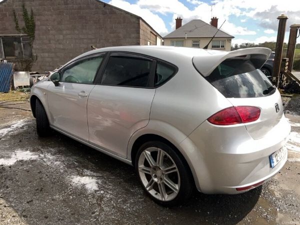 SEAT Leon Hatchback, Diesel, 2012, Silver