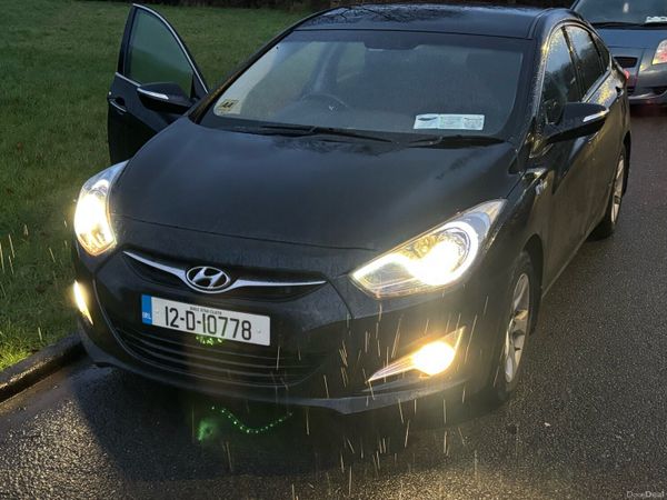 Hyundai i40 Saloon, Diesel, 2012, Black
