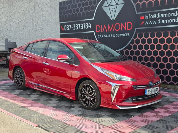 Toyota Prius Hatchback, Petrol Hybrid, 2019, Red