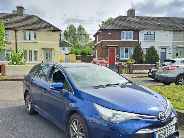 Toyota Avensis MPV, Diesel, 2016, Blue