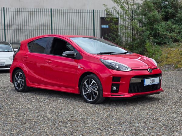 Toyota Aqua Hatchback, Petrol Hybrid, 2018, Red