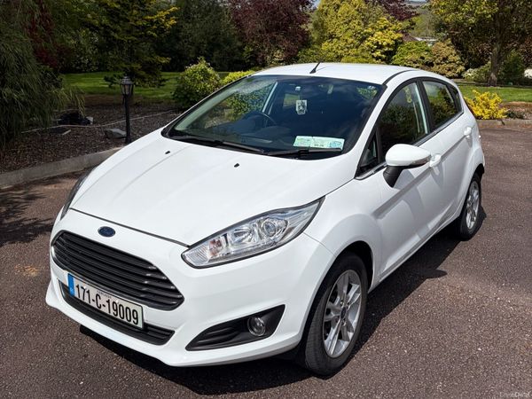 Ford Fiesta Hatchback, Petrol, 2017, White