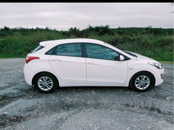 Hyundai i30 Hatchback, Diesel, 2014, White