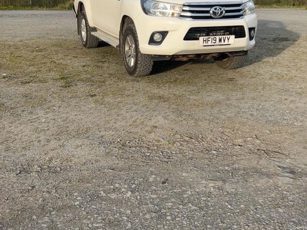 Toyota Hilux Pick Up, Diesel, 2019, White
