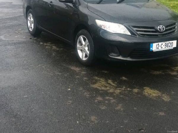 Toyota Corolla Saloon, Diesel, 2012, Black