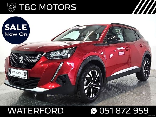 Peugeot 2008 MPV, Petrol, 2023, Red