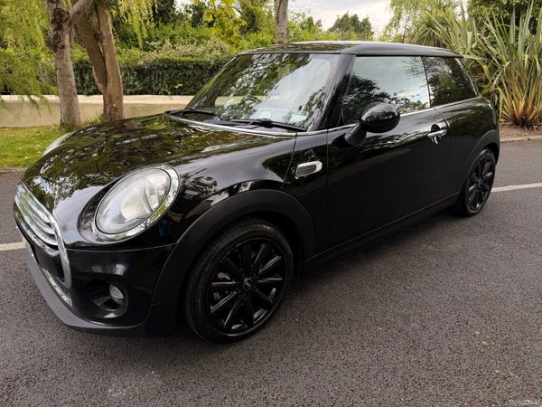 Mini Cooper Hatchback, Diesel, 2014, Black