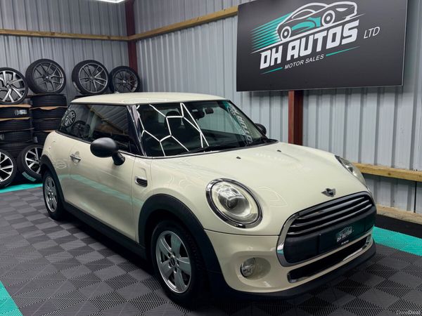 Mini Cooper Hatchback, Petrol, 2017, White