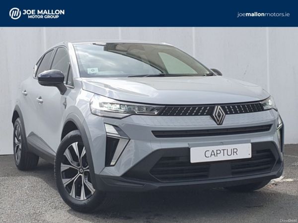 Renault Captur SUV, Petrol, 2026, Grey