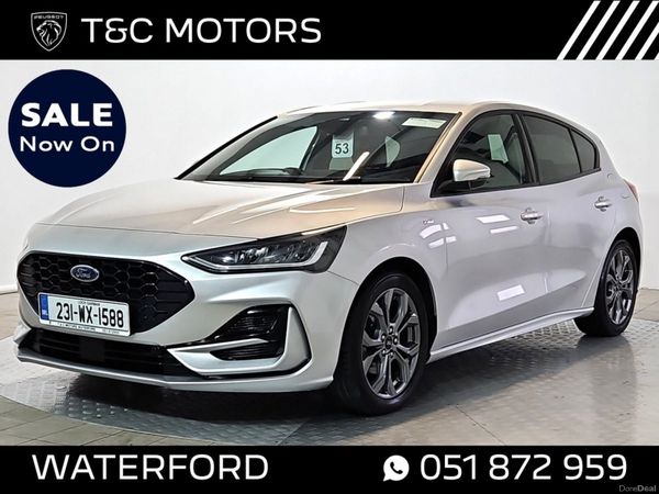 Ford Focus Hatchback, Petrol, 2023, Grey
