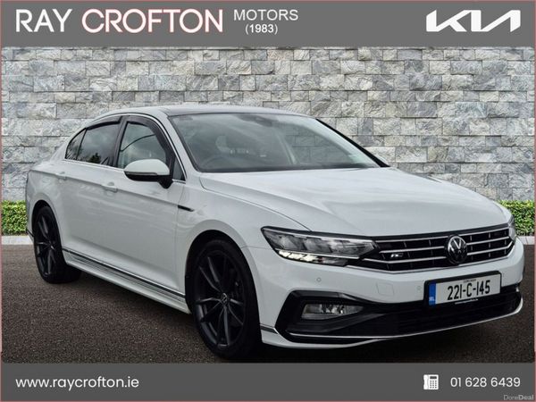 Volkswagen Passat Saloon, Diesel, 2022, White