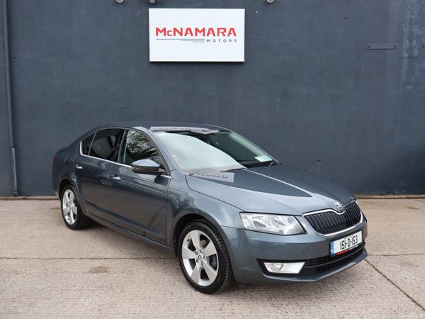 Skoda Octavia Saloon, Petrol, 2015, Grey