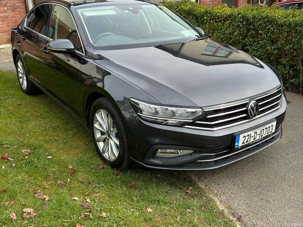 Volkswagen Passat Saloon, Diesel, 2022, Grey