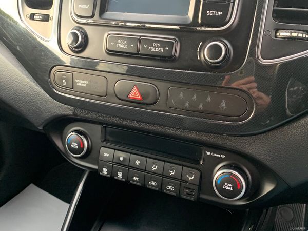 Kia Carens MPV, Diesel, 2016, Blue