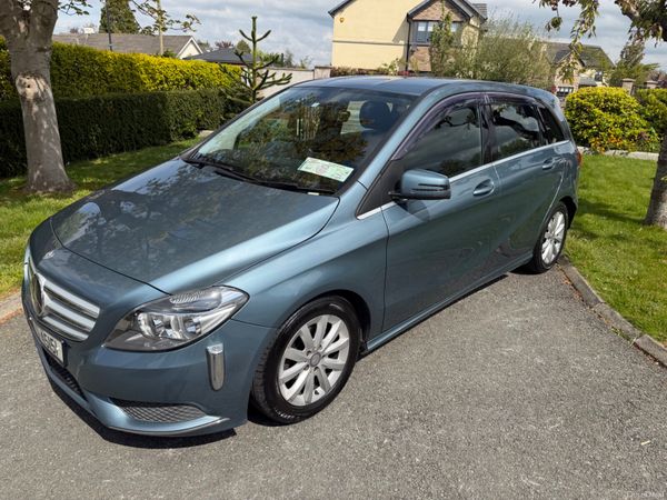 Mercedes-Benz B-Class MPV, Petrol, 2014, Blue
