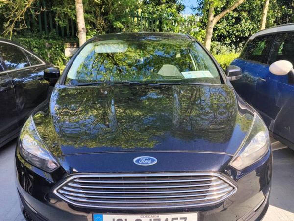 Ford Focus Hatchback, Petrol, 2016, Black
