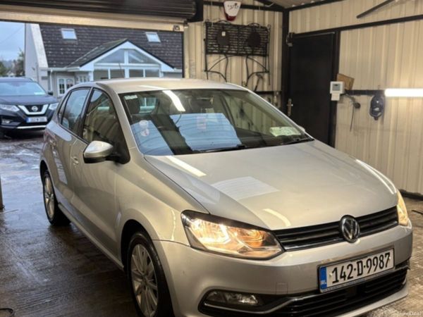 Volkswagen Polo Hatchback, Petrol, 2014, Silver