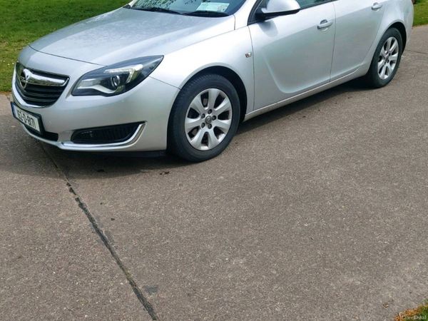 Opel Insignia Saloon, Diesel, 2016, Silver
