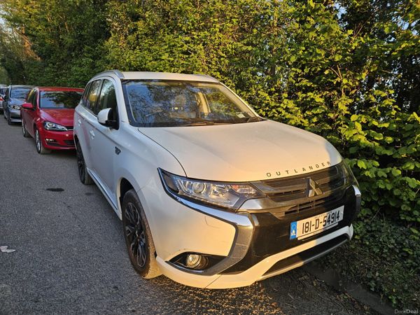 Mitsubishi Outlander SUV, Petrol Plug-in Hybrid, 2018, White