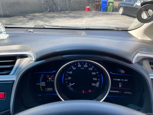 Honda Fit Hatchback, Petrol Hybrid, 2015, Silver